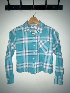 SO Teal and White Plaid Cropped Button-Up Shirt